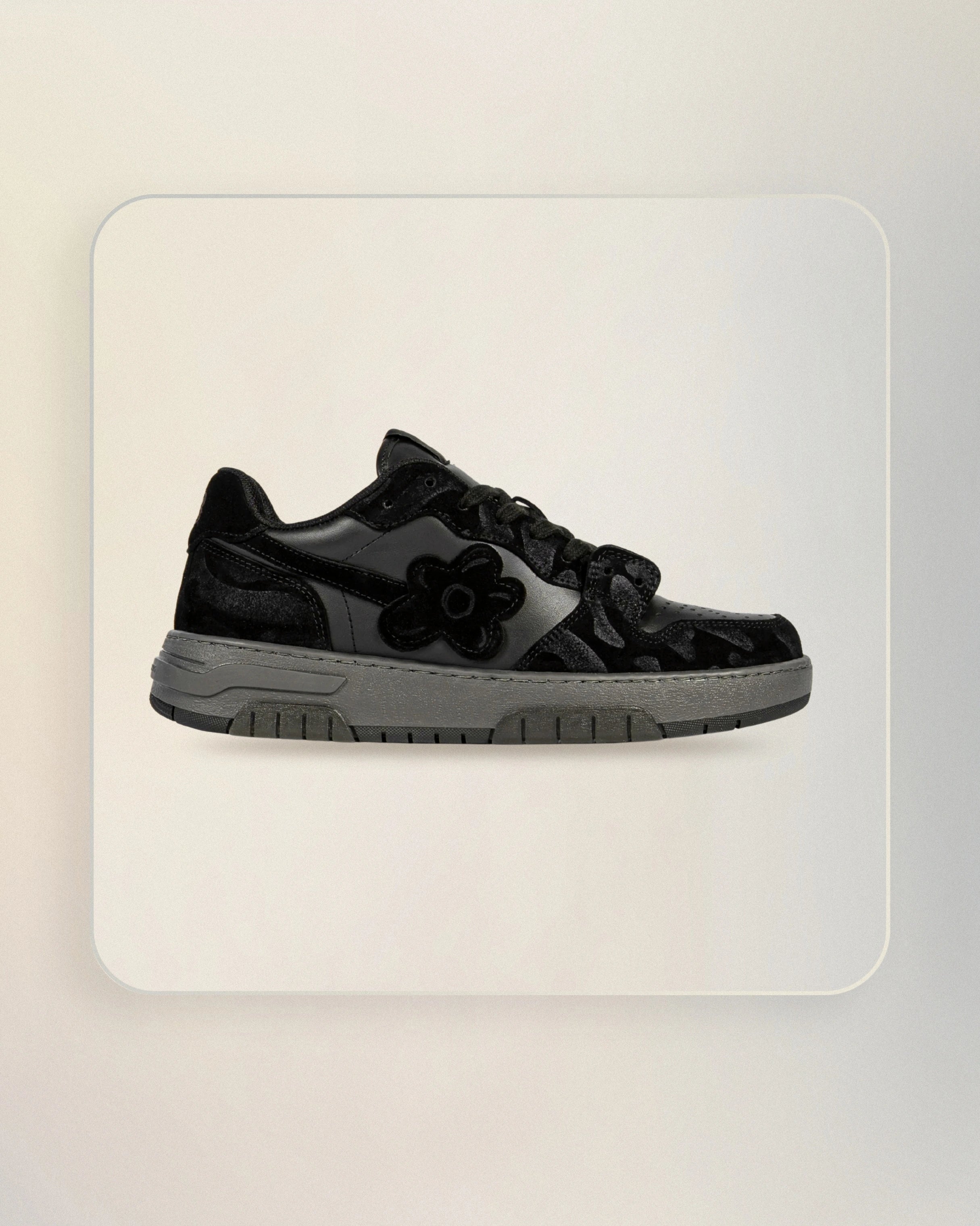 SNEAKERS BLACK ASH