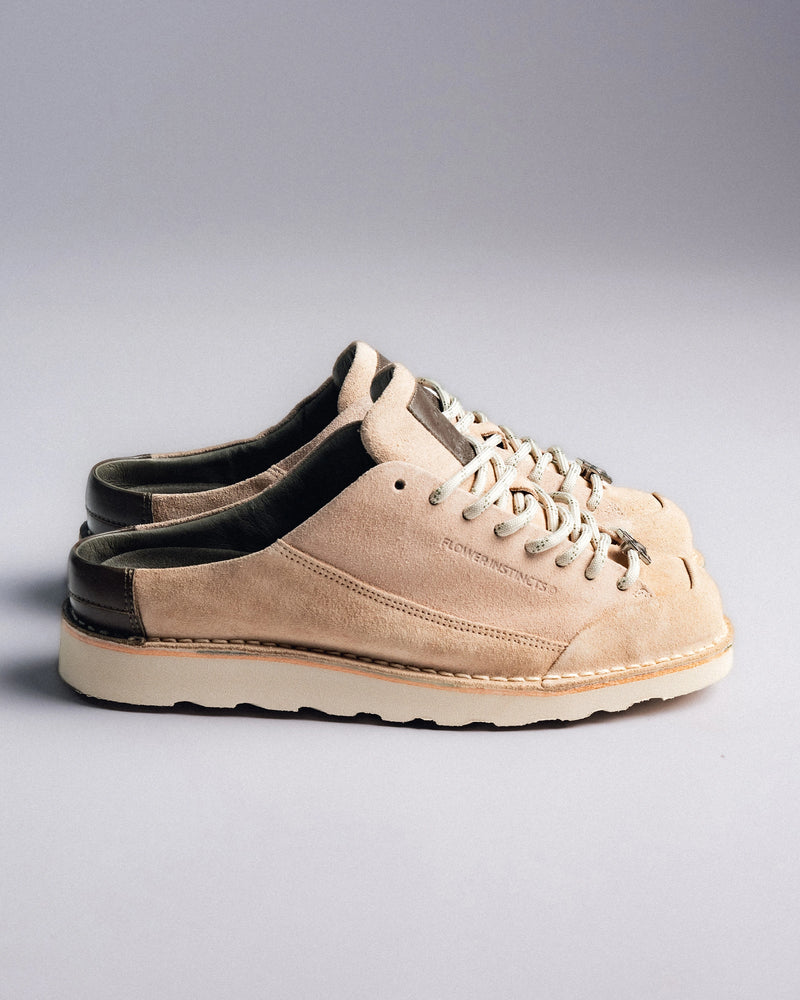 BOOTED MULE CREAM