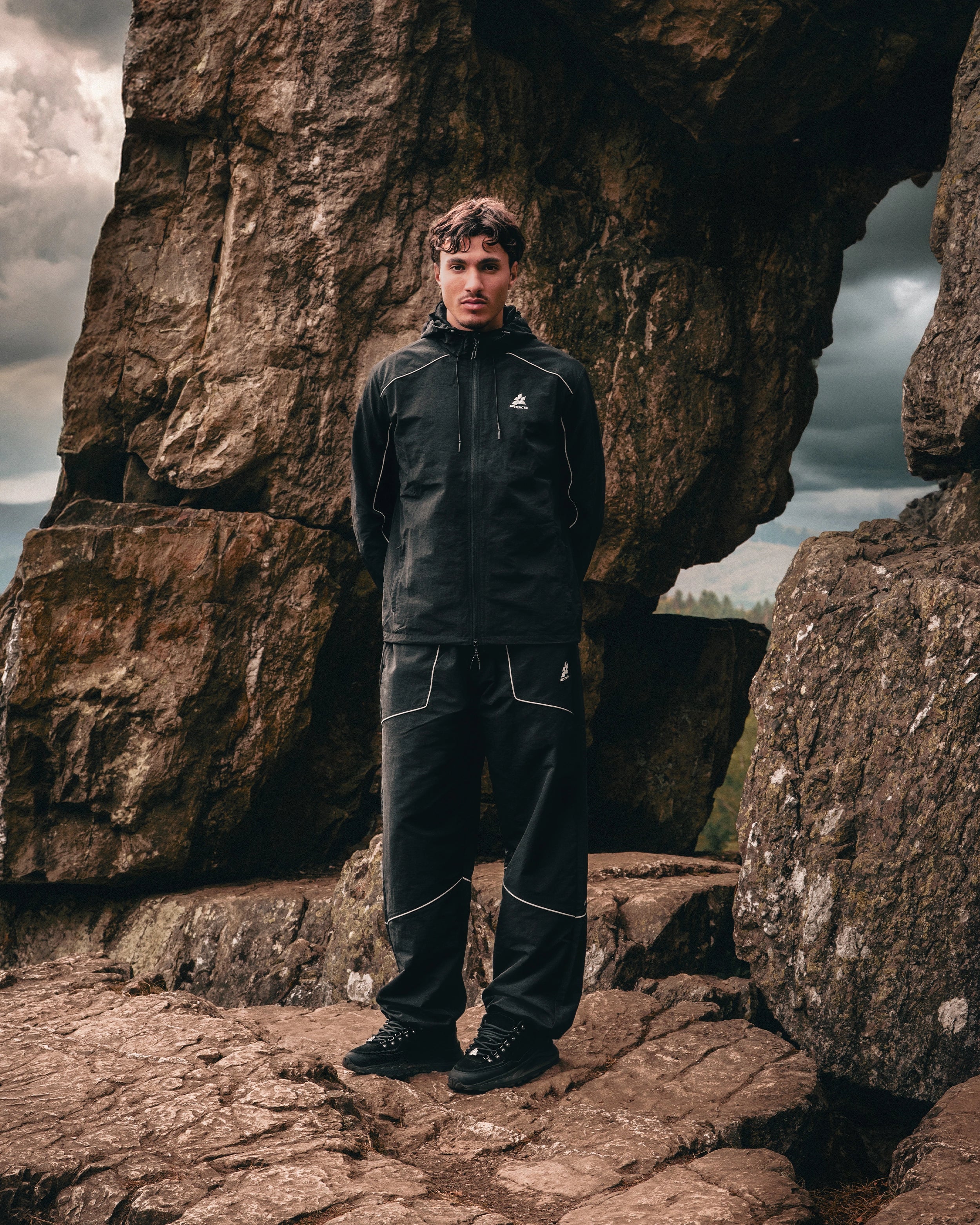 JACKET ACTIVEWEAR BLACK