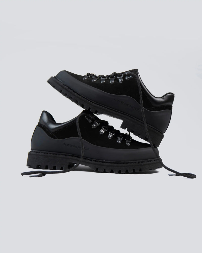BOOTED GOAT BLACK