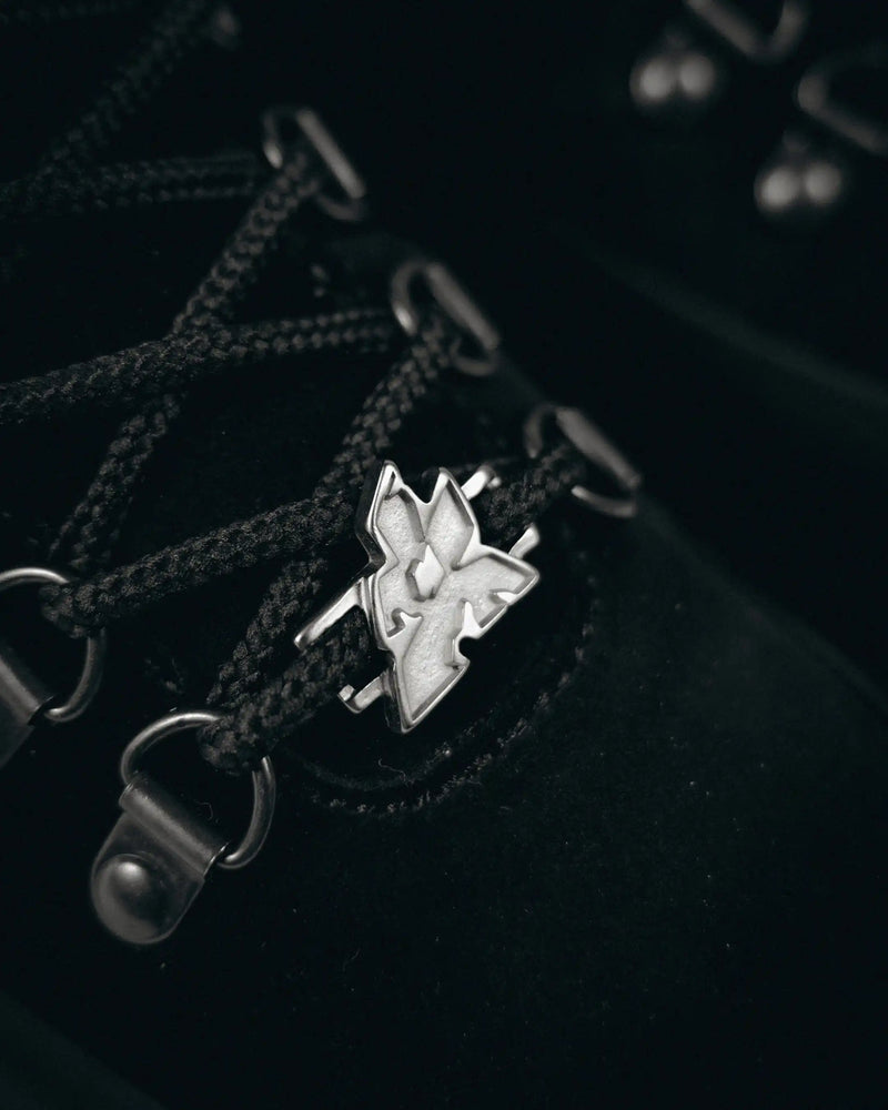 BOOTED GOAT BLACK