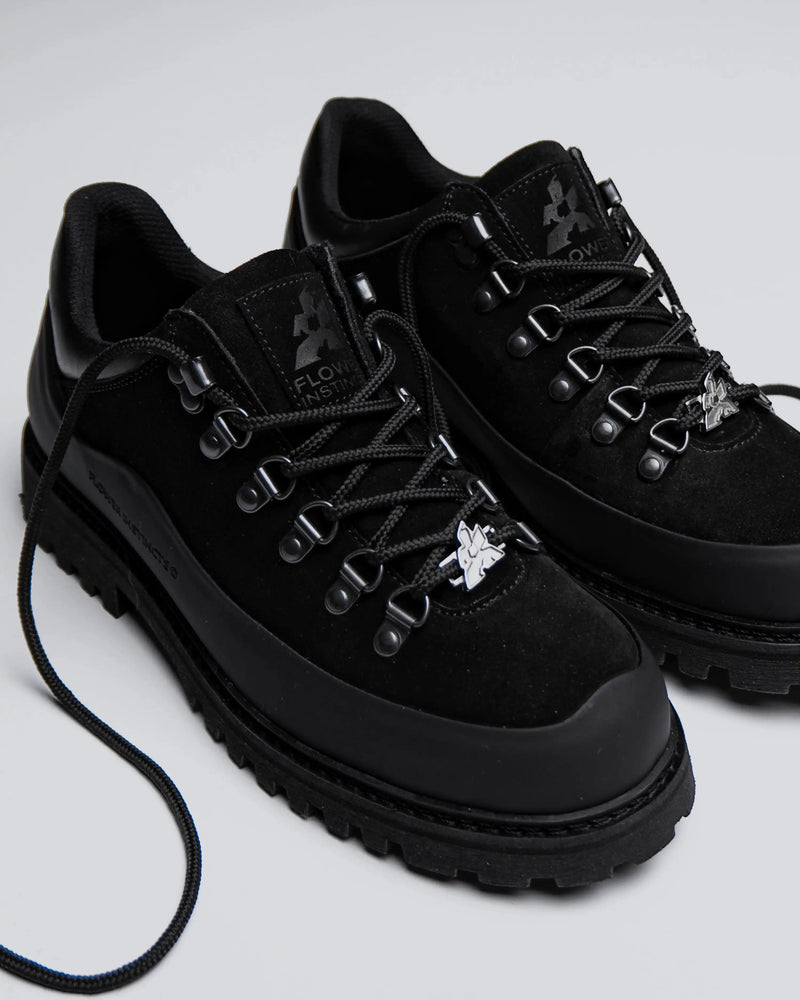 BOOTED GOAT BLACK