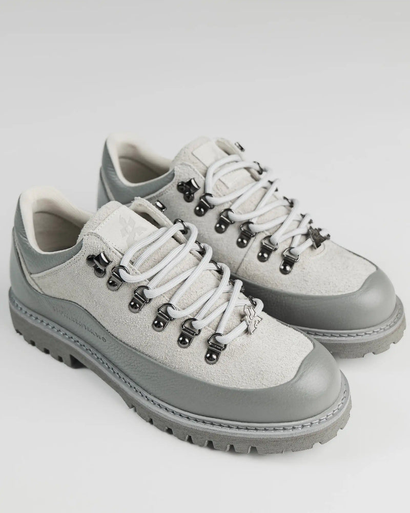 BOOTED GOAT GRIS & BLANC