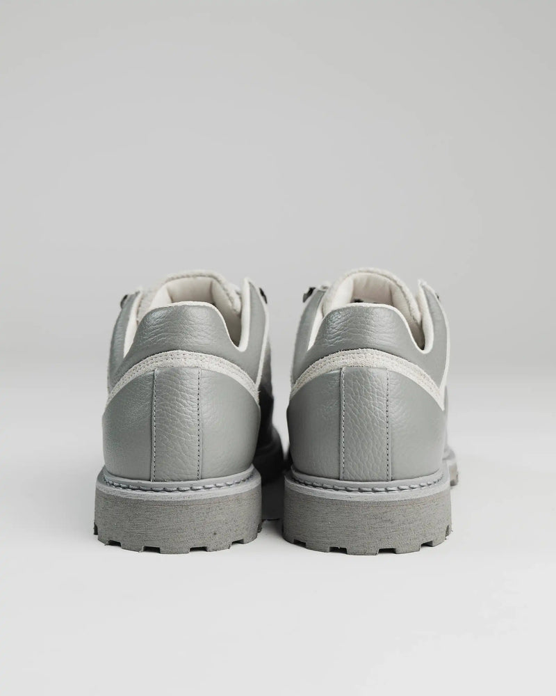 BOOTED GOAT GRIS & BLANC