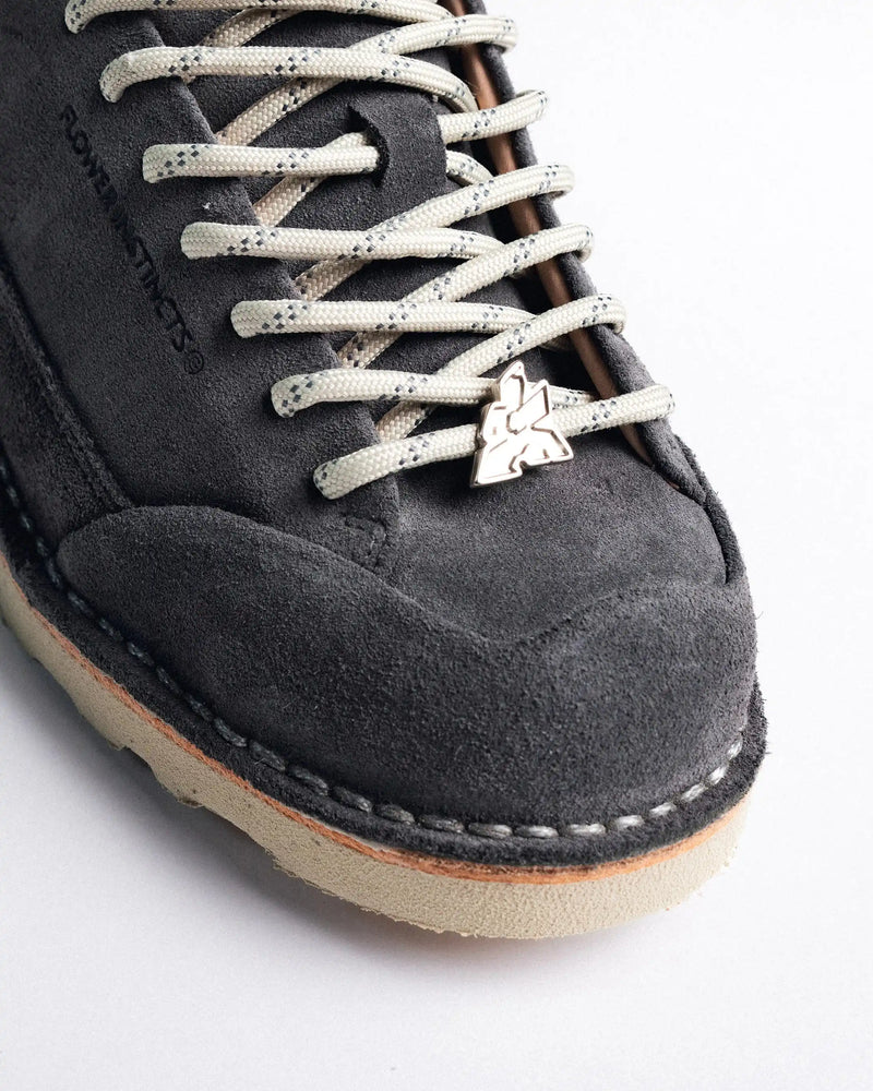 BOOTED MULE GOD GREY