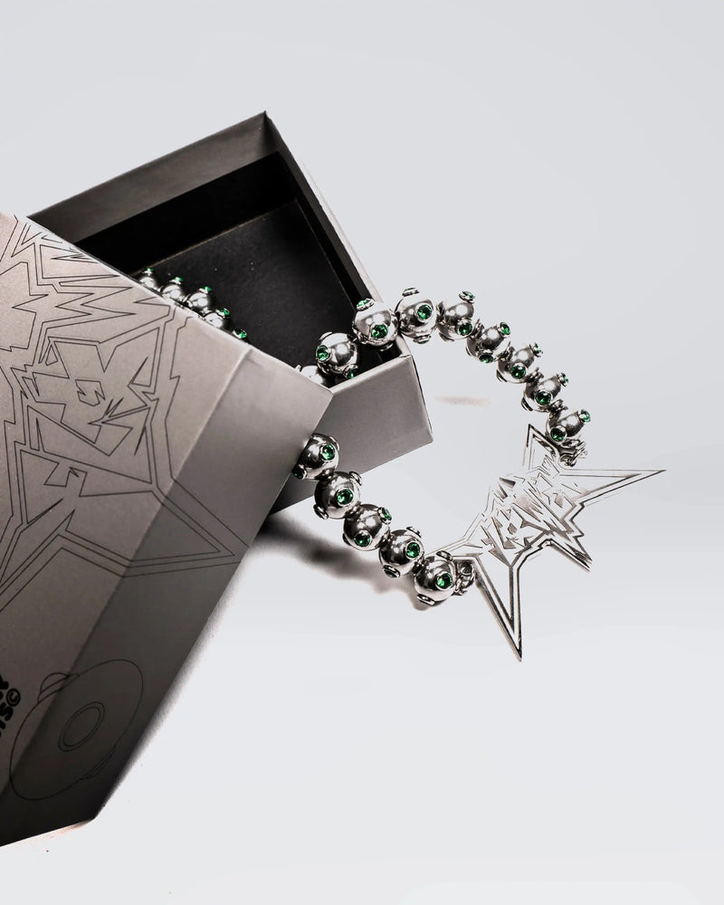 FLOWER NECKLACE WITH GREEN ZIRCONIA