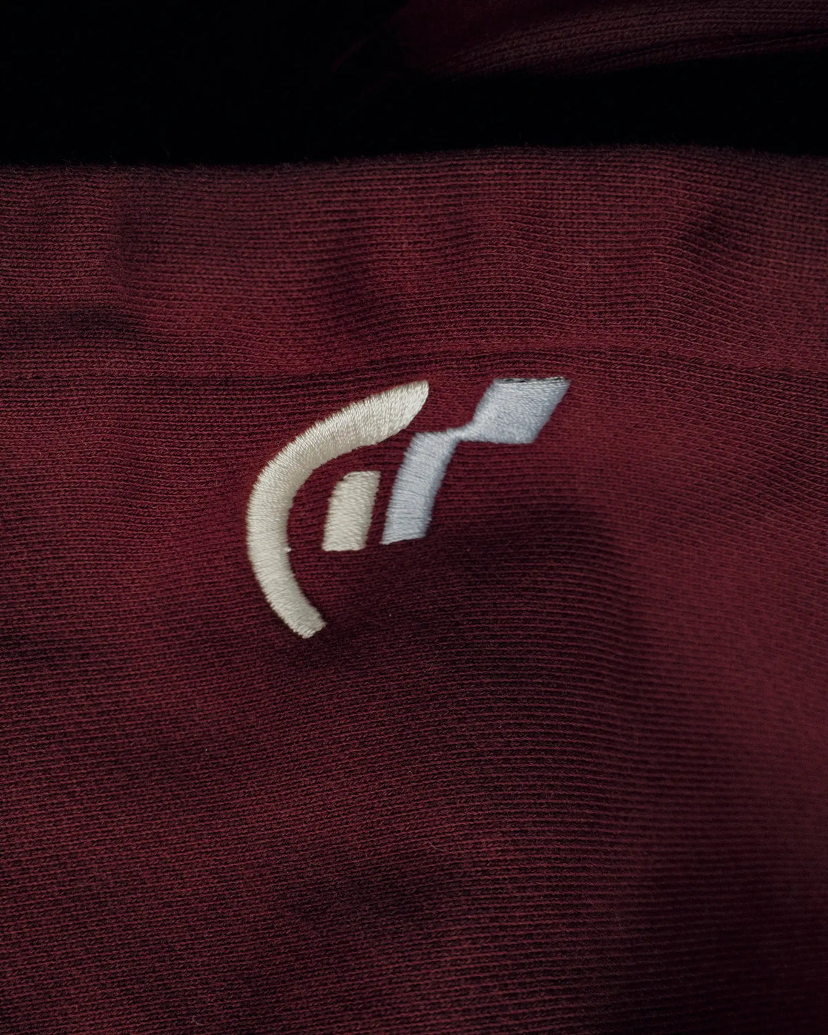 Hoodie Flower GTR Heavy Red Bordeaux, close-up of the GTR logo embroidered on the hood