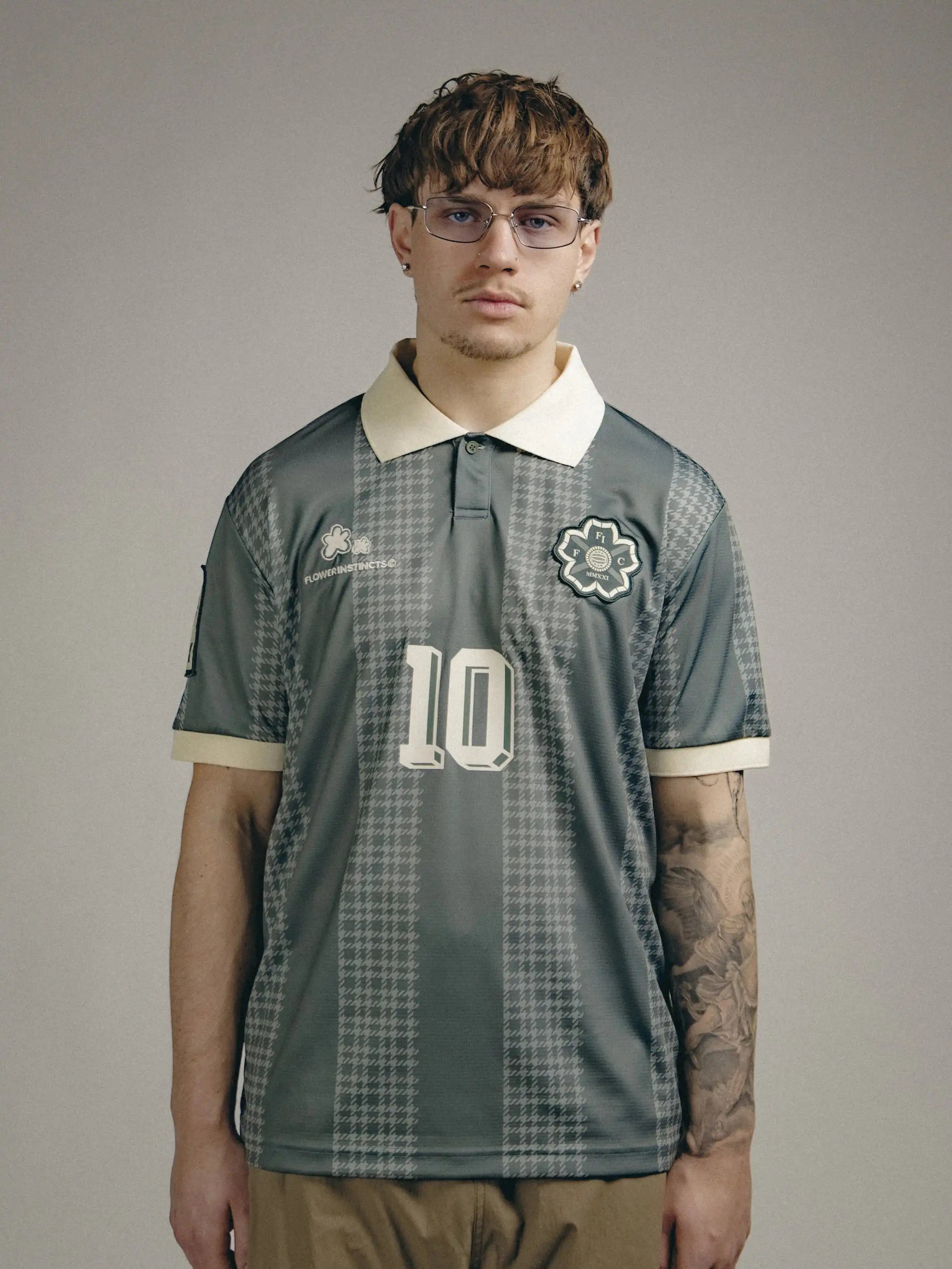 JOGA Soccer Jersey Green: Athletic Streetwear – FLOWER INSTINCTS JOGA Soccer Jersey Green: Athletic Streetwear – FLOWER INSTINCTS