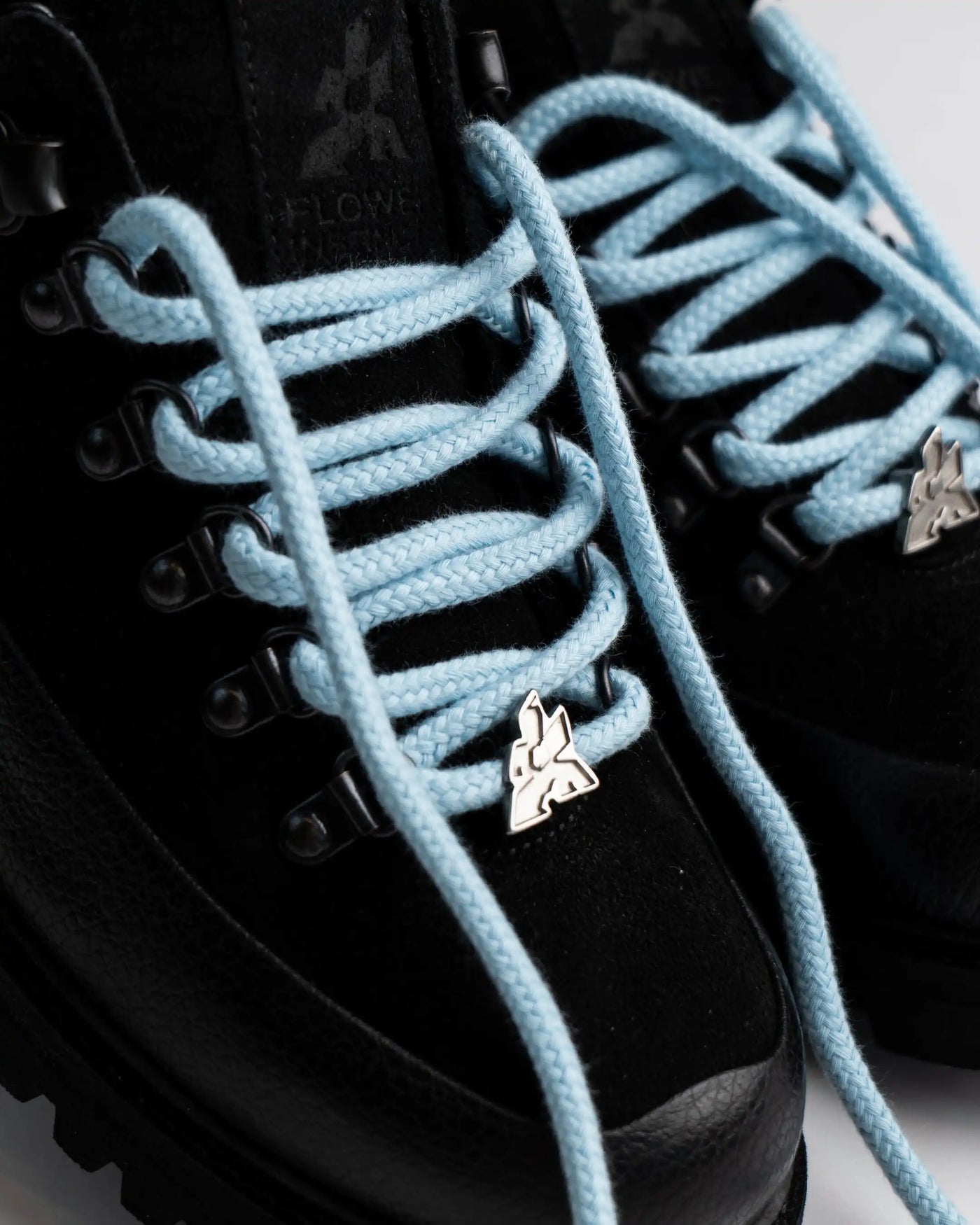 Flower Instincts ROUND BRAIDED LACES BLUE - 135CM  – Italian Leather & Suede – Handcrafted in Portugal