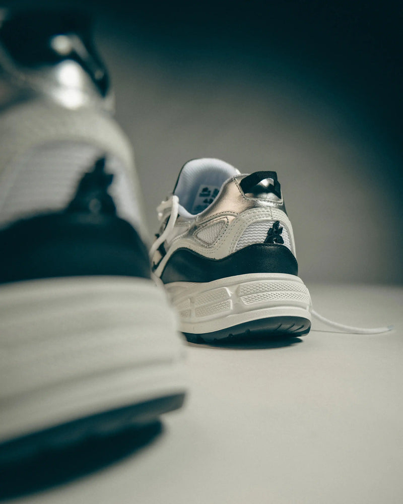 COR-V RUNNER BLACK SHADOW