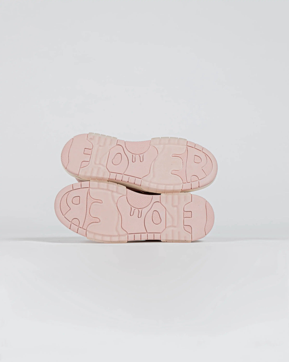 Flin Flower Loops Pink, sole view with the pink Flower lettering on the outsole