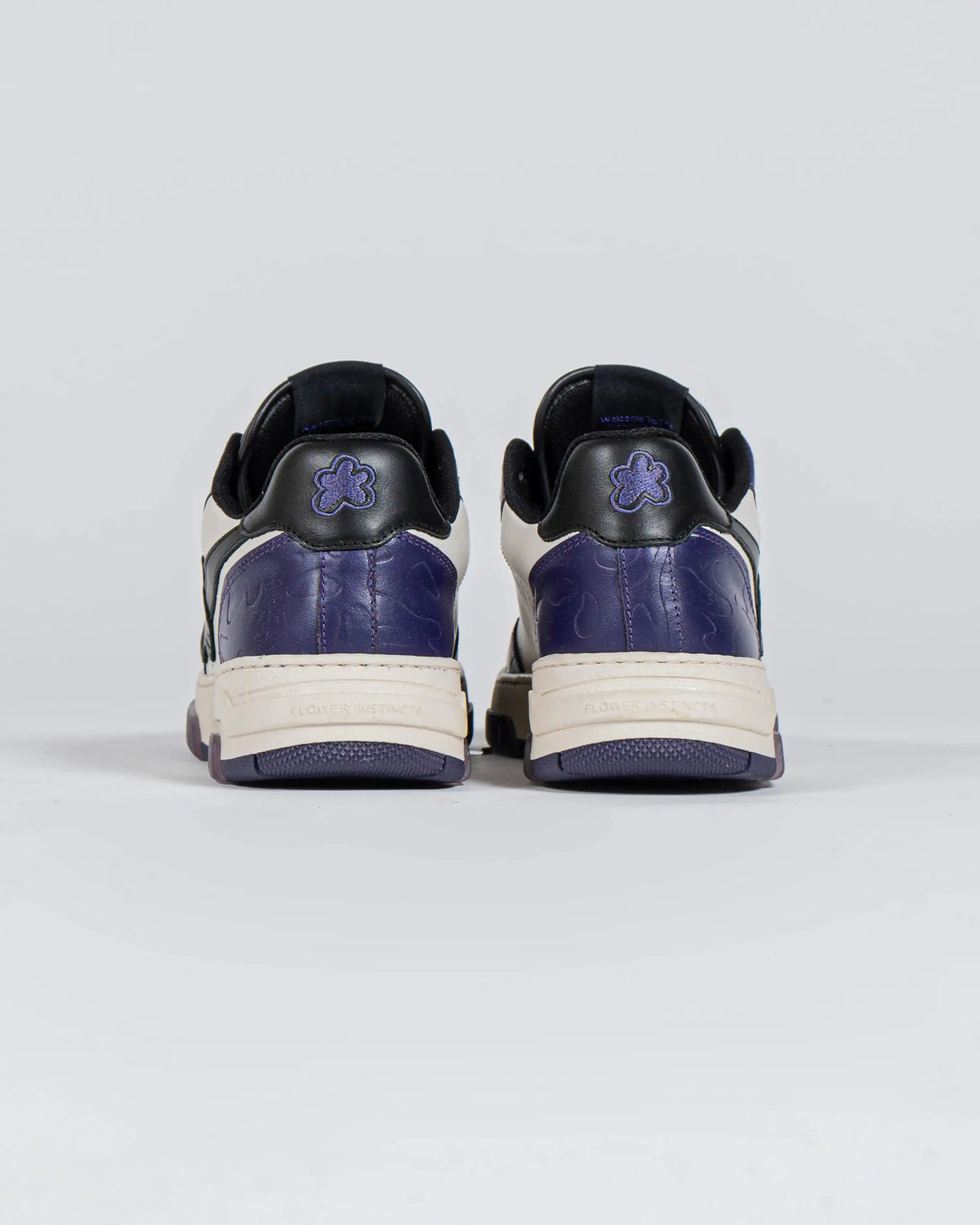 Flin Magic Ball, heel view of the pair with the black heel tabs