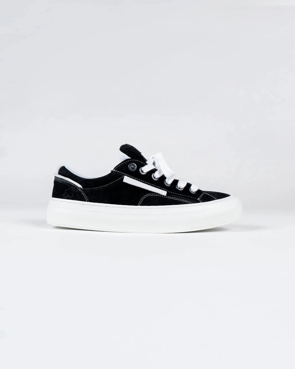 Flower Instincts SNEAKERS PENNY BLACK w/ THOMAS ISER  – Italian Leather & Suede – Handcrafted in Portugal