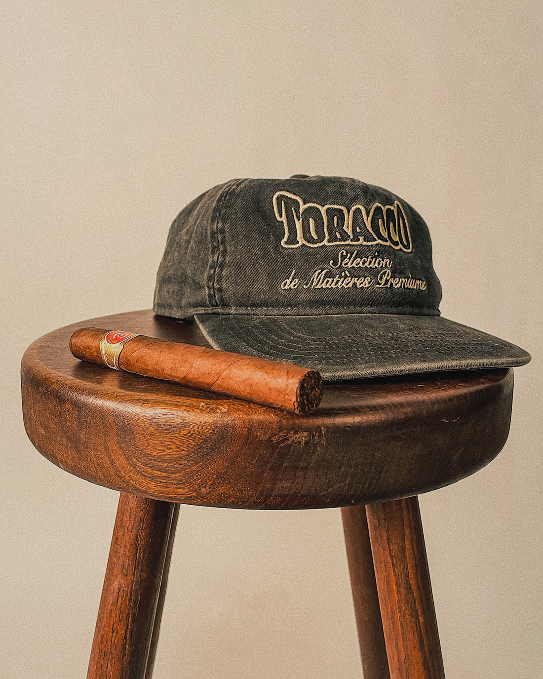 Tobacco Hat Detail